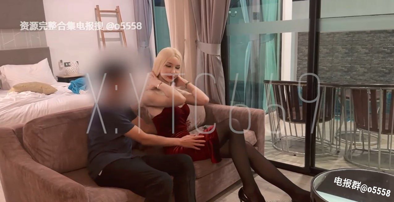 亚洲另类激情专区小说早上在邻居家倒垃圾的嬉戏无胸罩妻子